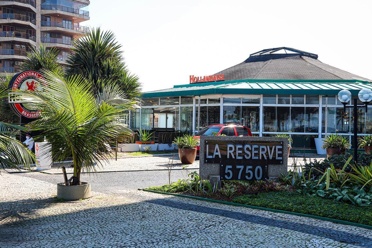 Acolhedor Flat A Beira-Mar Na Barra Da Tijuca Lägenhet Rio de Janeiro Exteriör bild